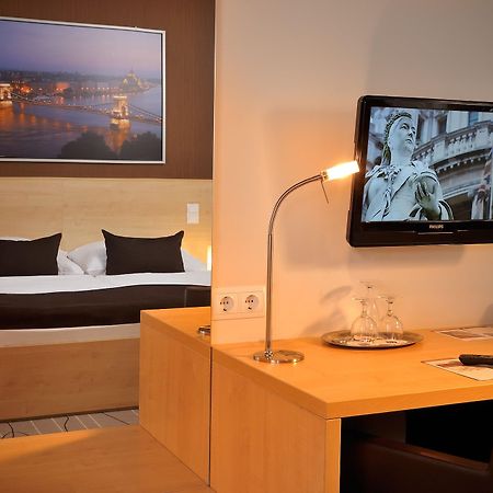Promenade City Hotel Βουδαπέστη Δωμάτιο φωτογραφία