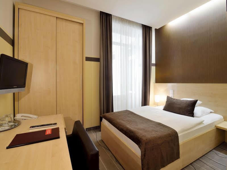 Promenade City Hotel Βουδαπέστη Εξωτερικό φωτογραφία